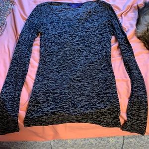 Women’s long sleeve large Miley Cyrus Max Azria black and grey print shirt